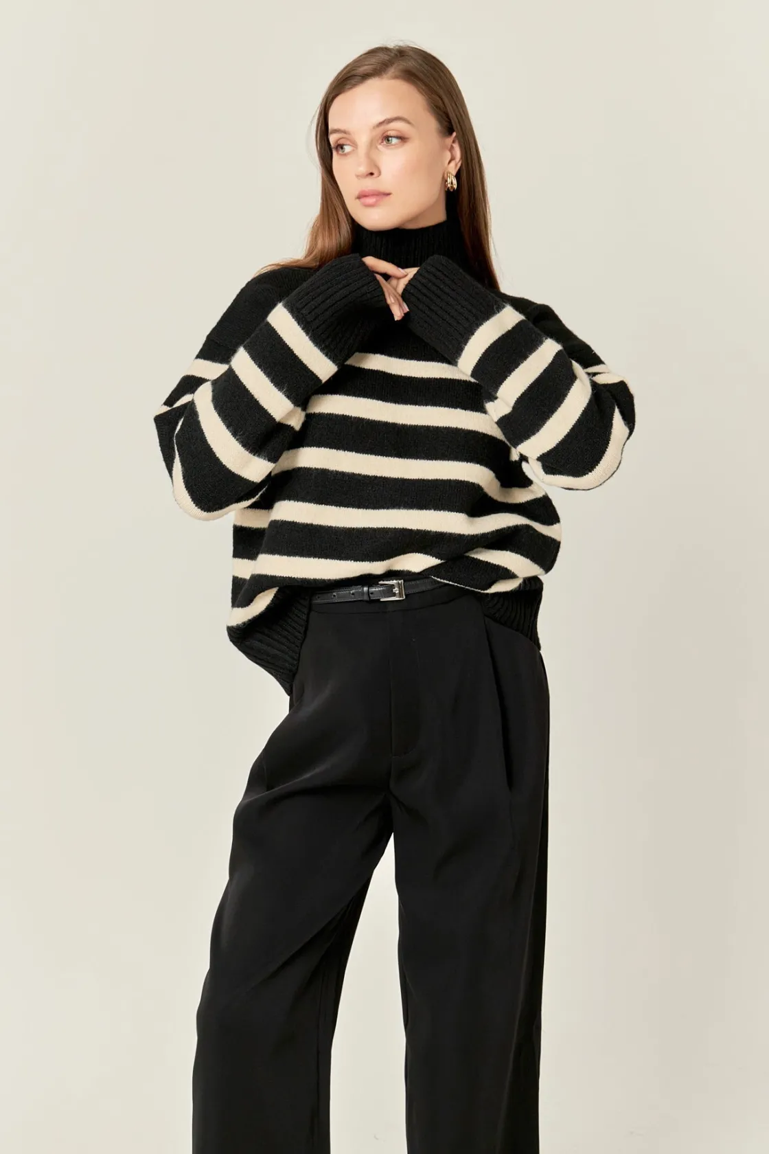 english_factory__stripe_t_3-1.webp ENGLISH FACTORY Tops*- Stripe Turtle Neck Knit BLACK/CREAM