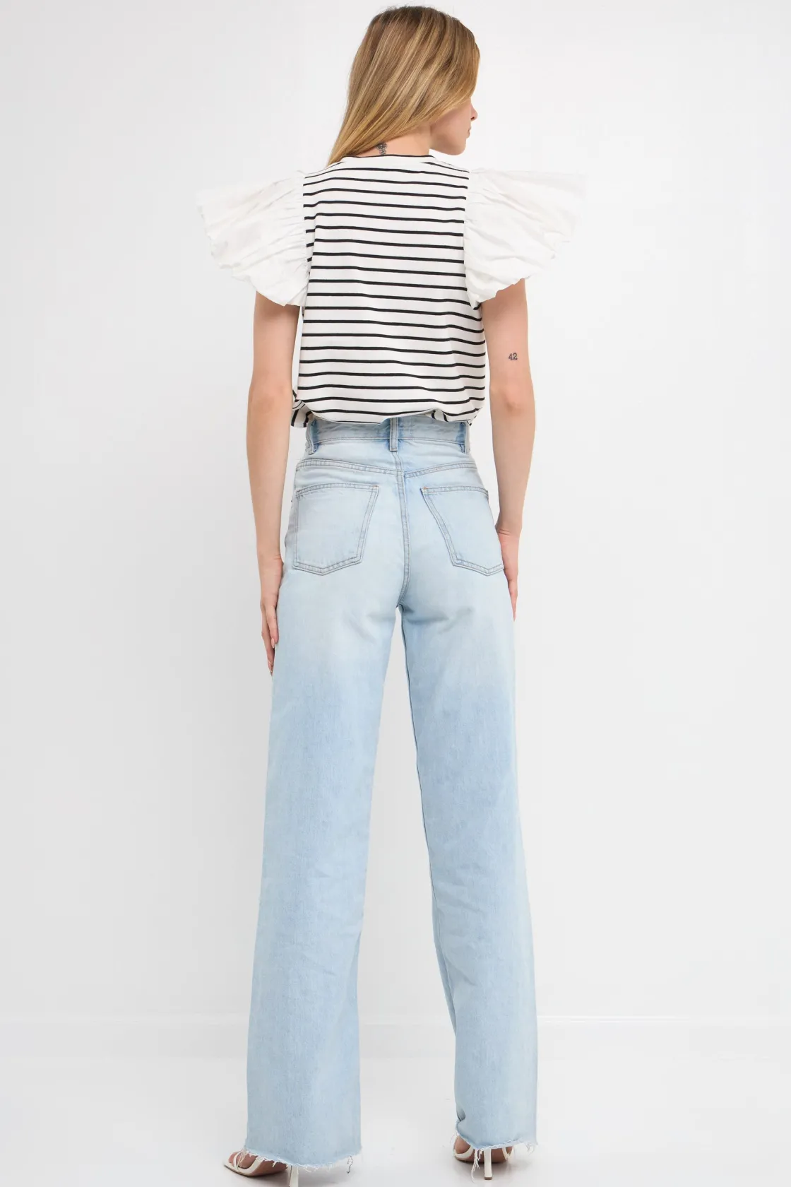 english_factory__striped__18.webp ENGLISH FACTORY Tops*- Striped Knit with Poplin Puff Sleeve Top