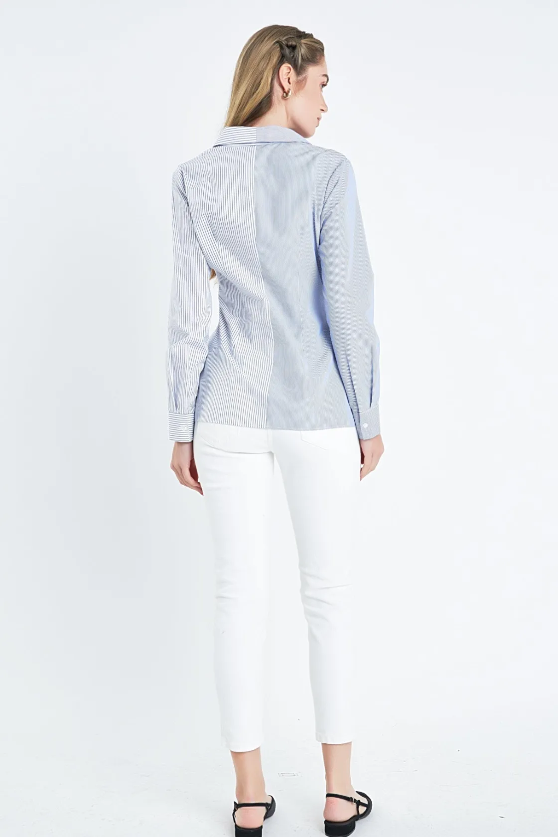 english_factory__striped__2-11.webp ENGLISH FACTORY Tops*- Striped Combo Twist Front Shirt WHITE/BLUE