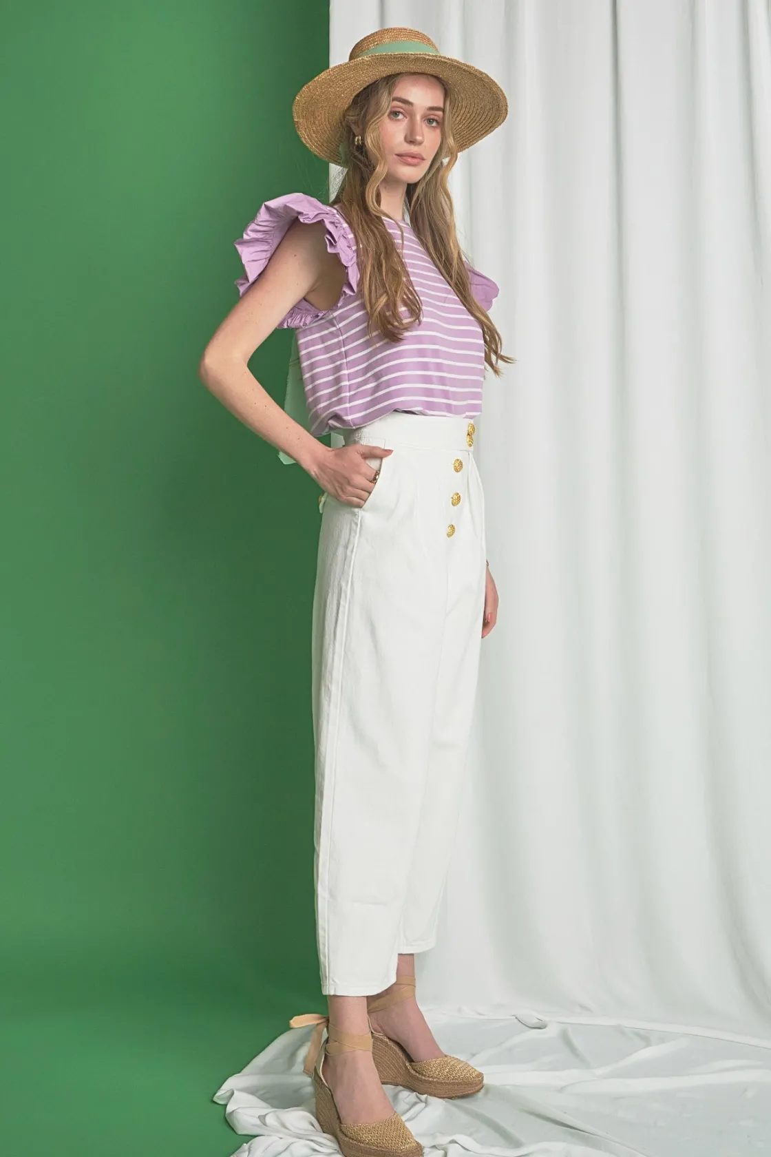 english_factory__striped__2-3.webp ENGLISH FACTORY Tops*- Striped Knit with Poplin Puff Sleeve Top
