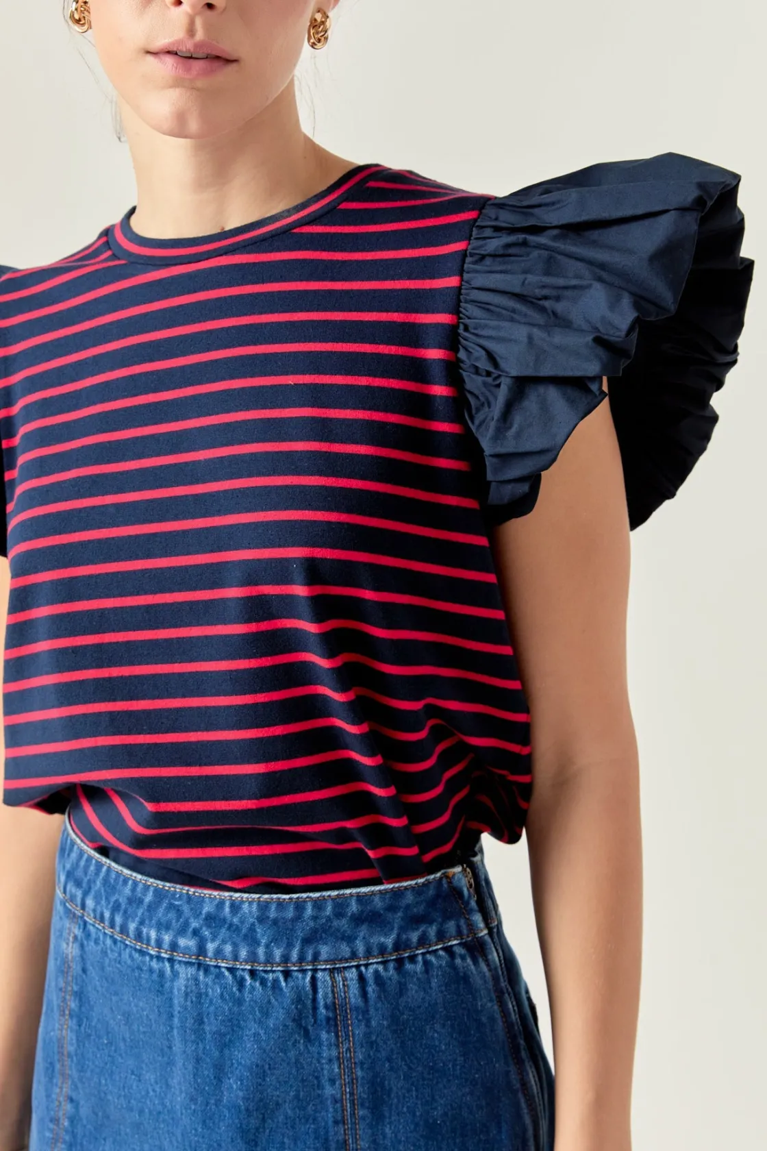 english_factory__striped__5-1.webp ENGLISH FACTORY Tops*- Striped Knit with Poplin Puff Sleeve Top