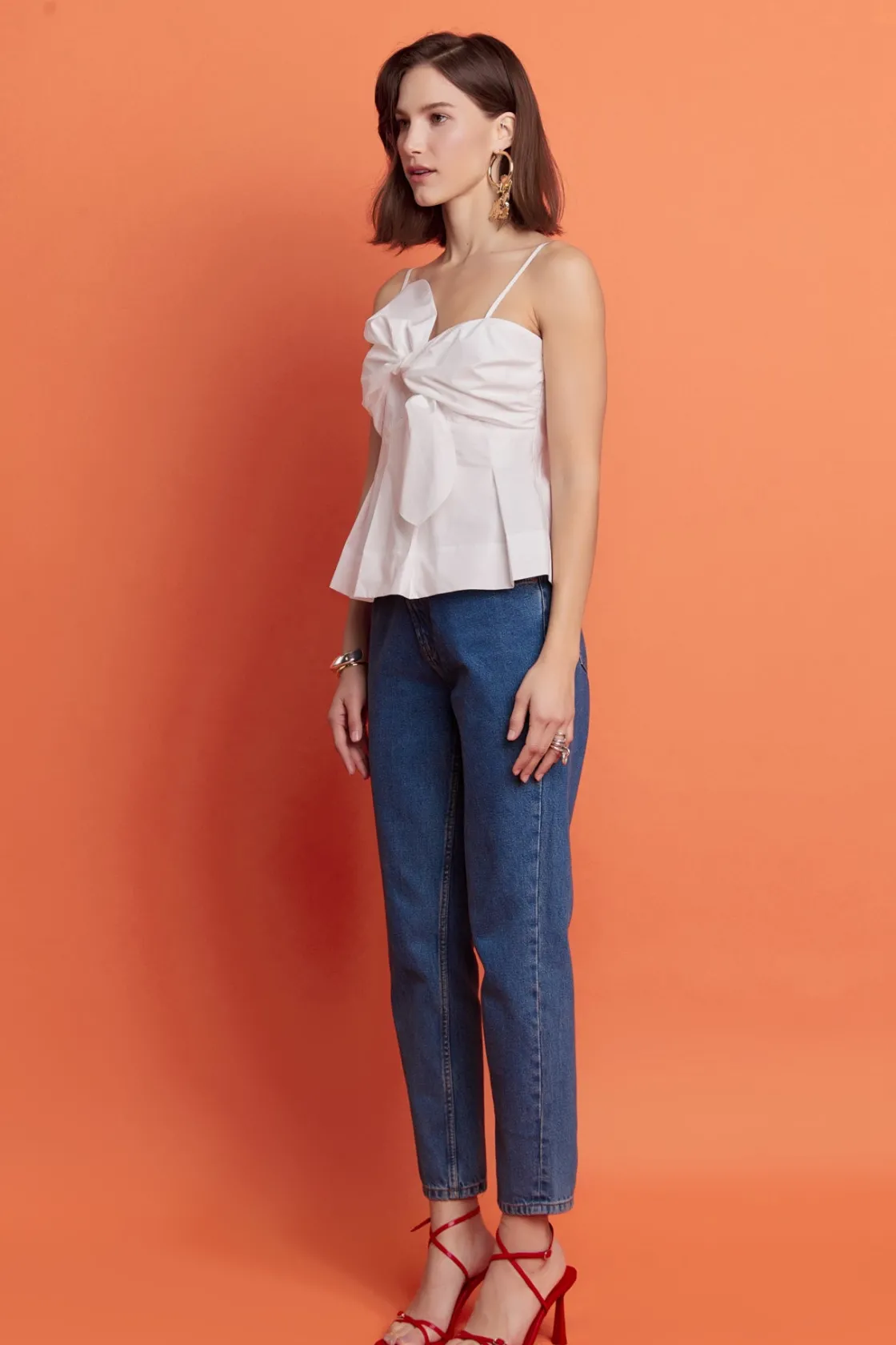 english_factory__tie_slee_1.webp ENGLISH FACTORY Tops*- Tie Sleeveless Peplum Top WHITE