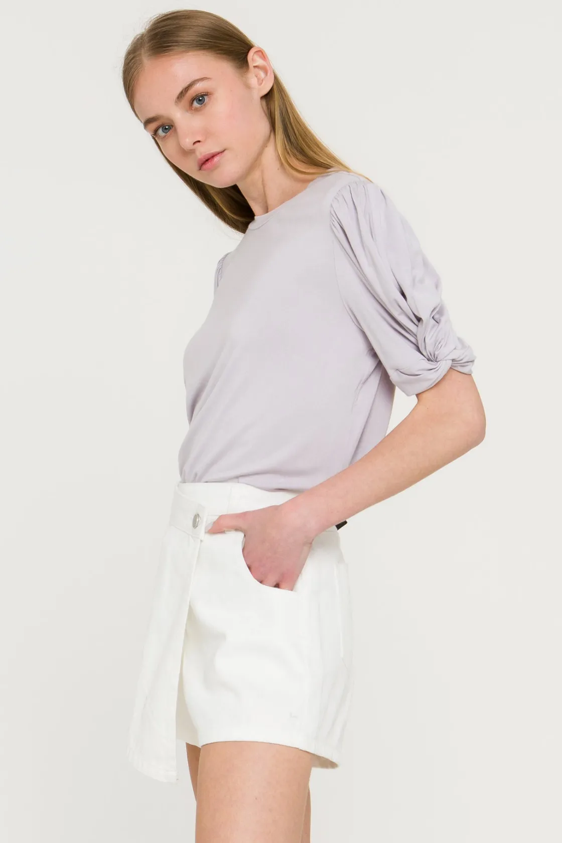 english_factory__twisted__20.webp ENGLISH FACTORY Tops*- Twisted Sleeve T-shirt