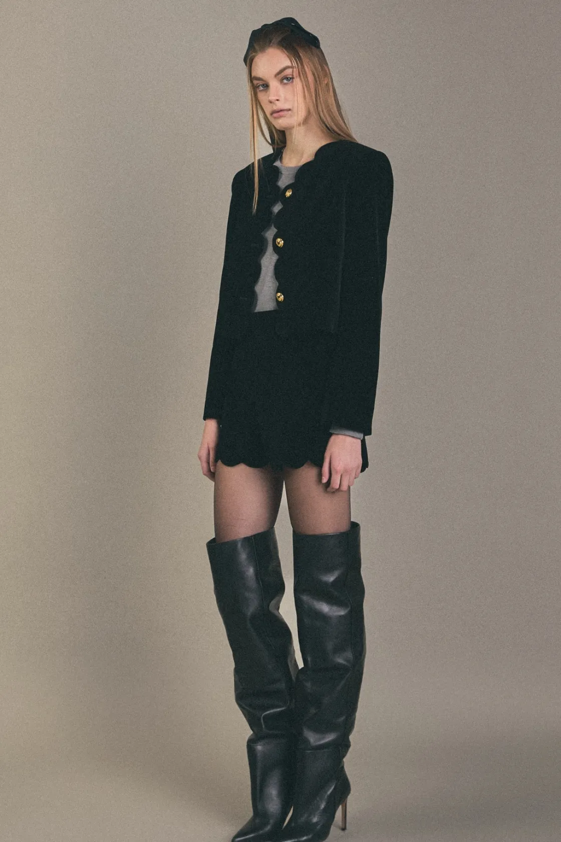 english_factory__velvet_s_1.webp ENGLISH FACTORY Matching Sets | Jackets & Coats*- Velvet Scallop Jacket BLACK