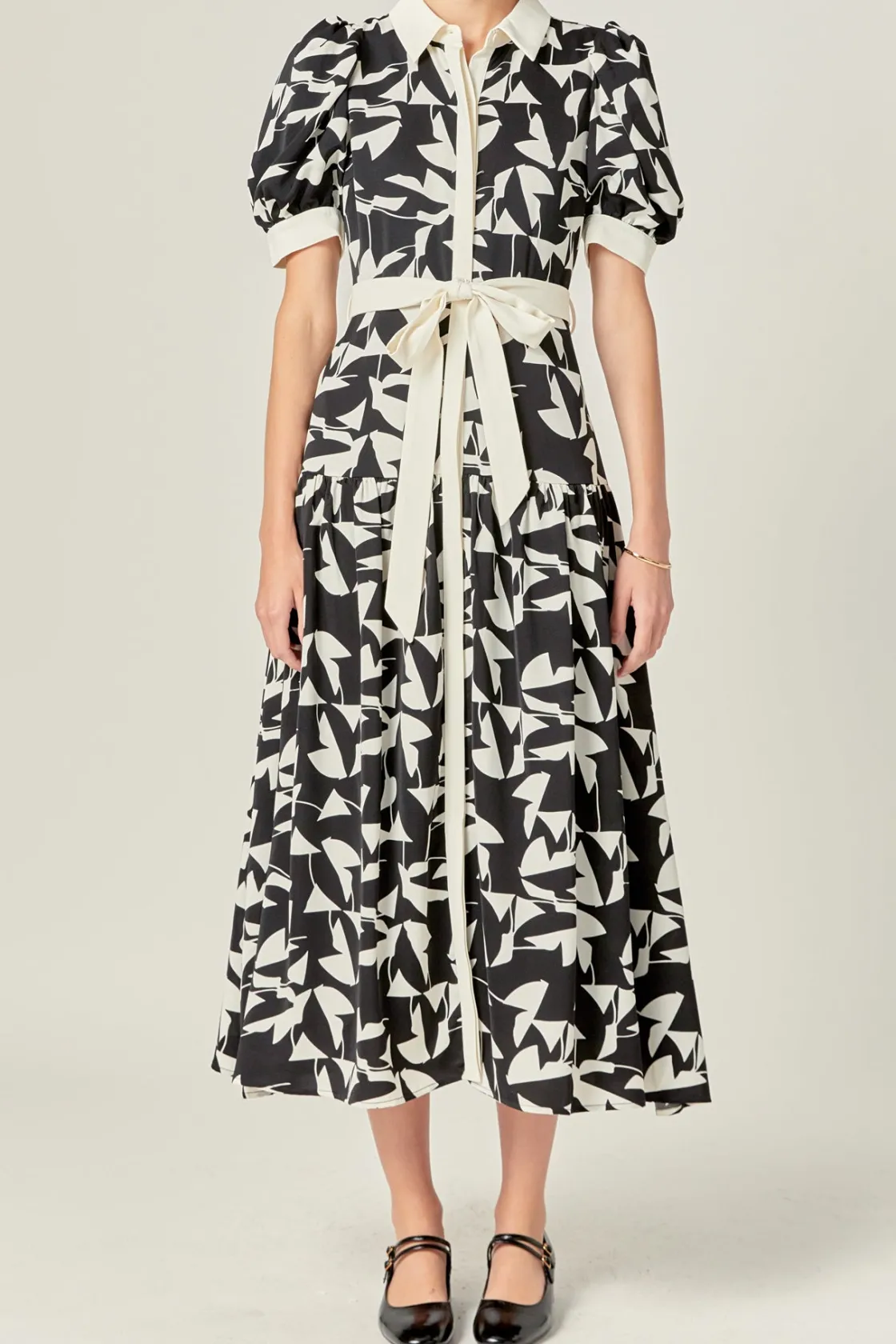 english_factory__white_an_0.webp ENGLISH FACTORY Organza | Tops*- White and Black Printed Midi Dress IVORY/BLACK