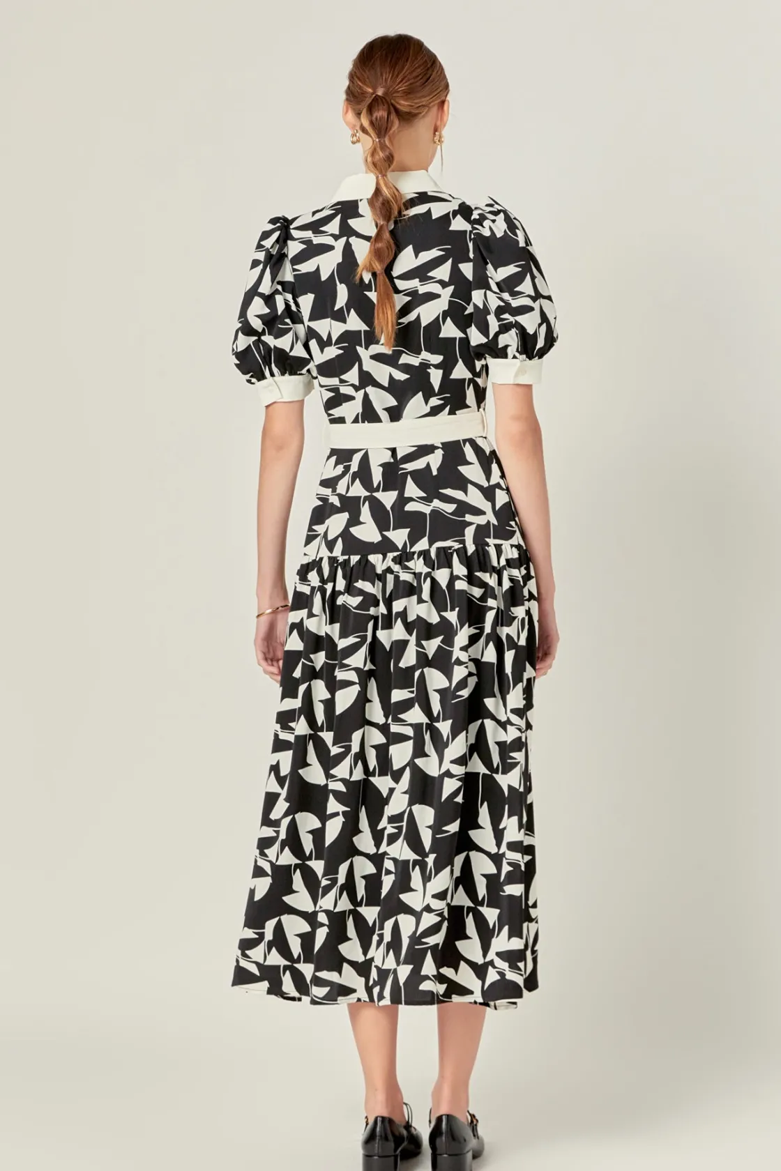 english_factory__white_an_2.webp ENGLISH FACTORY Organza | Tops*- White and Black Printed Midi Dress IVORY/BLACK