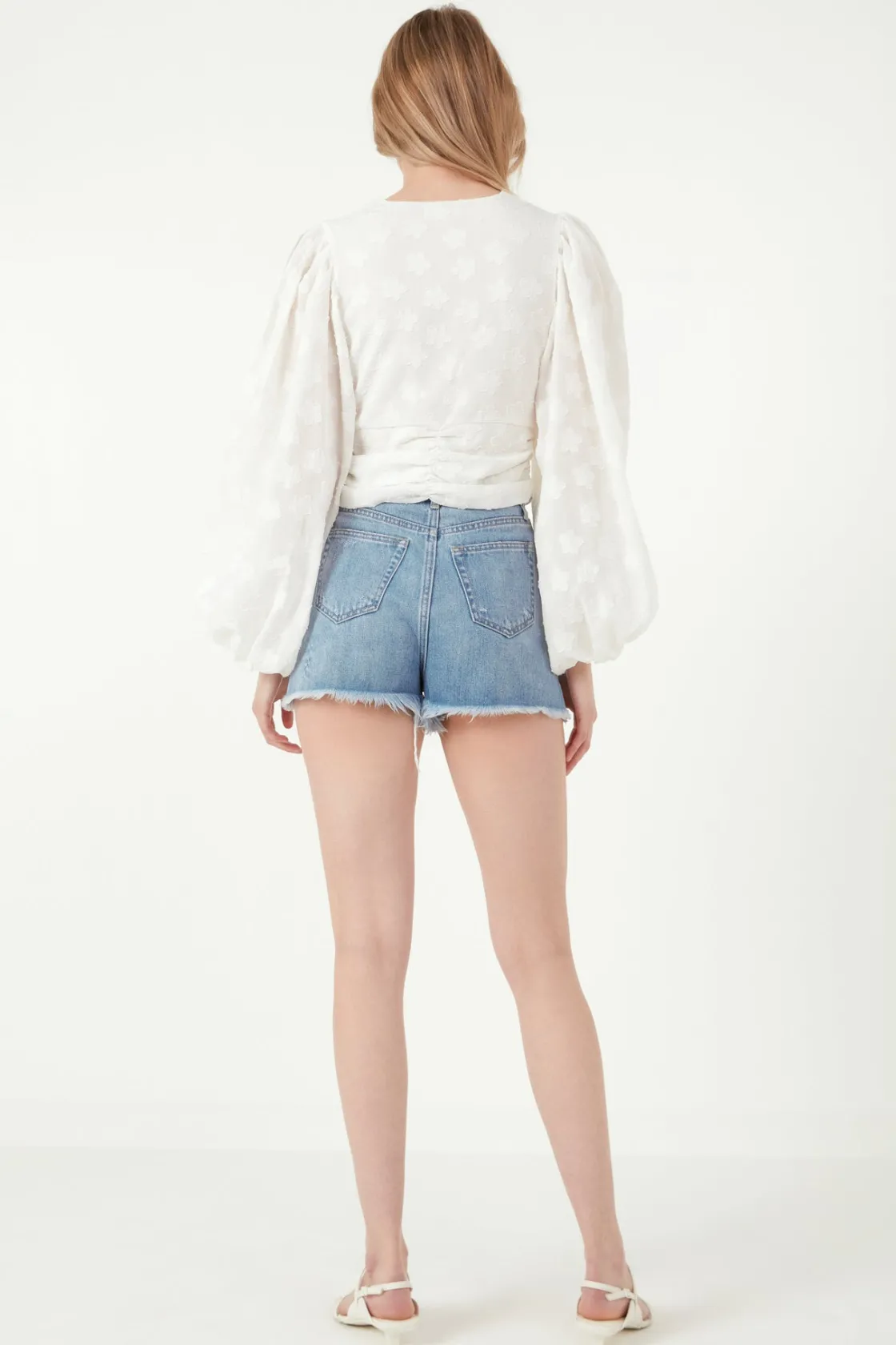 free_the_roses___floral_e_2-5.webp FREE THE ROSES Tops*- Floral Embroidered Twist Long Sleeve Top WHITE