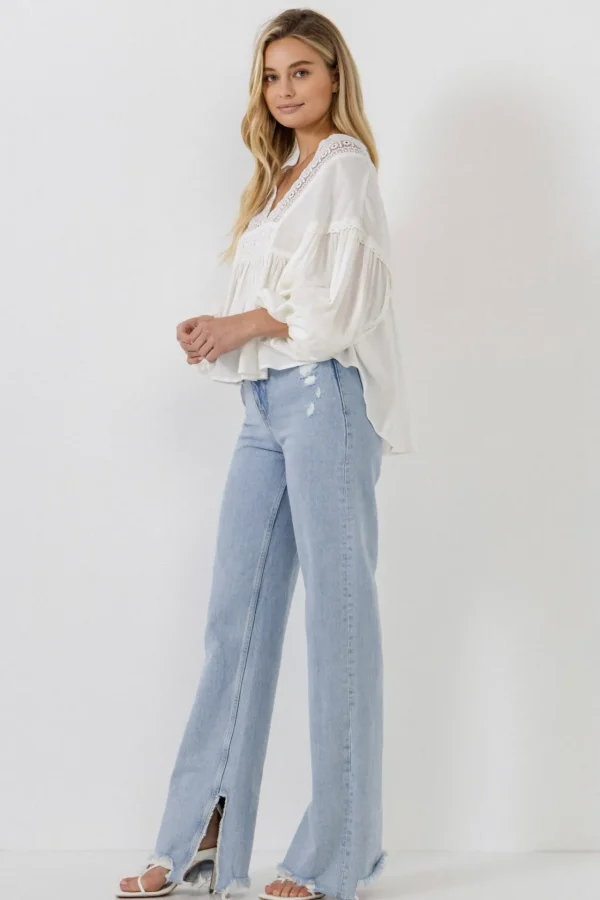 FREE THE ROSES Tops*- Lace Trim Deep V Top WHITE