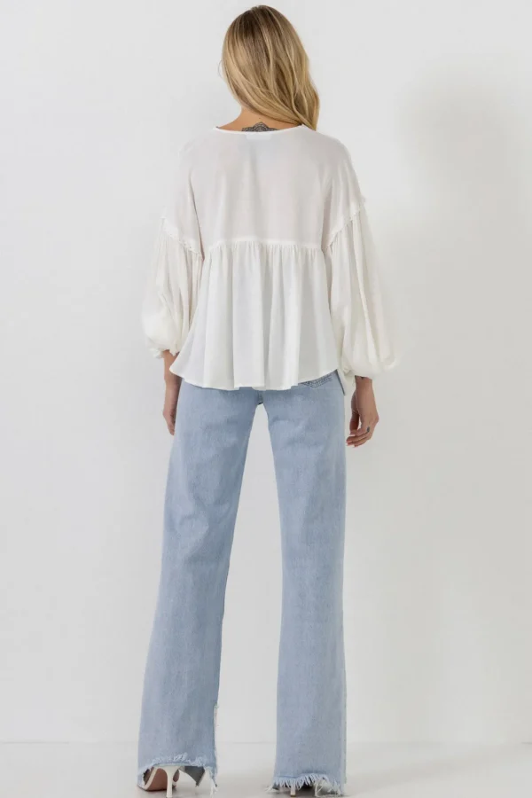 FREE THE ROSES Tops*- Lace Trim Deep V Top WHITE