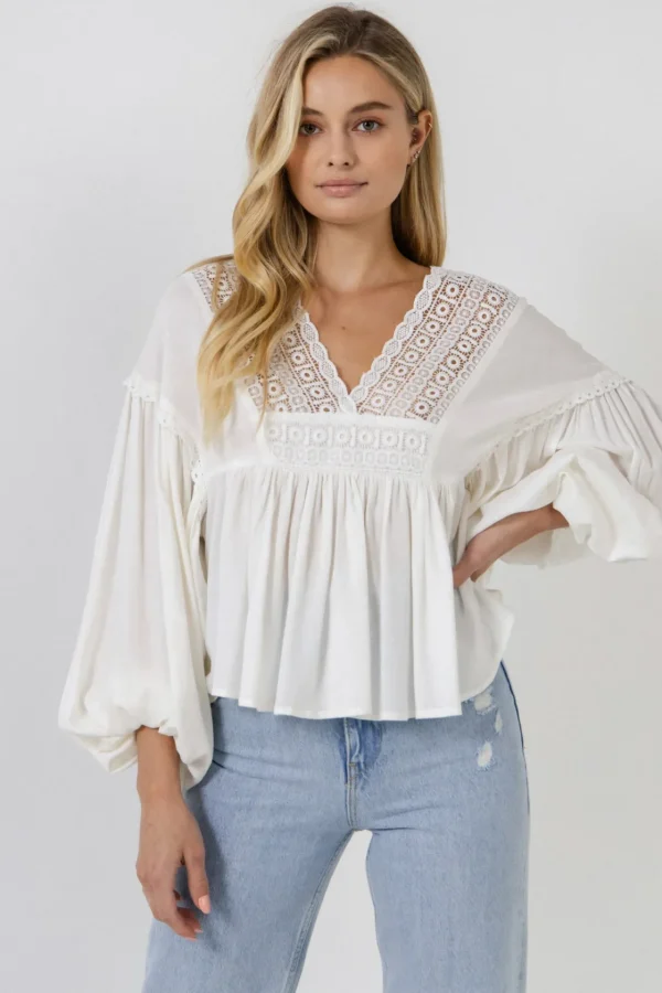 FREE THE ROSES Tops*- Lace Trim Deep V Top WHITE