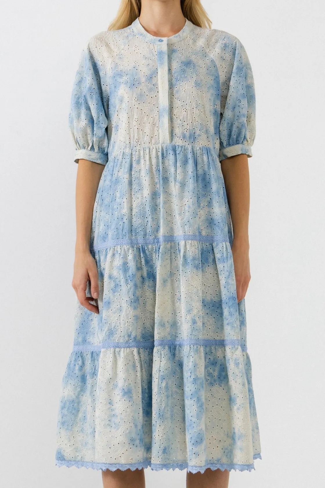 free_the_roses___paisely__0-2.webp FREE THE ROSES Puff Sleeve | Tops*- Paisely Eyelet Midi Dress with Tie-dye Effect BLUE