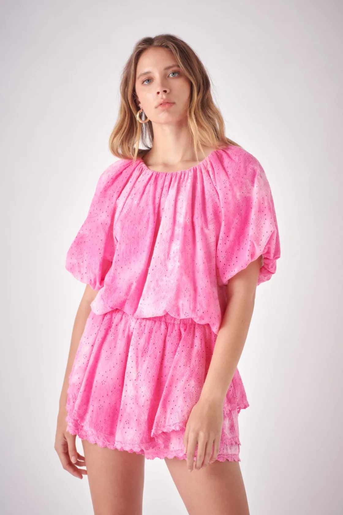 free_the_roses___paisely__3-1.webp FREE THE ROSES Tops*- Paisely Eyelet Balloon Top with Tie-dye Effect PINK