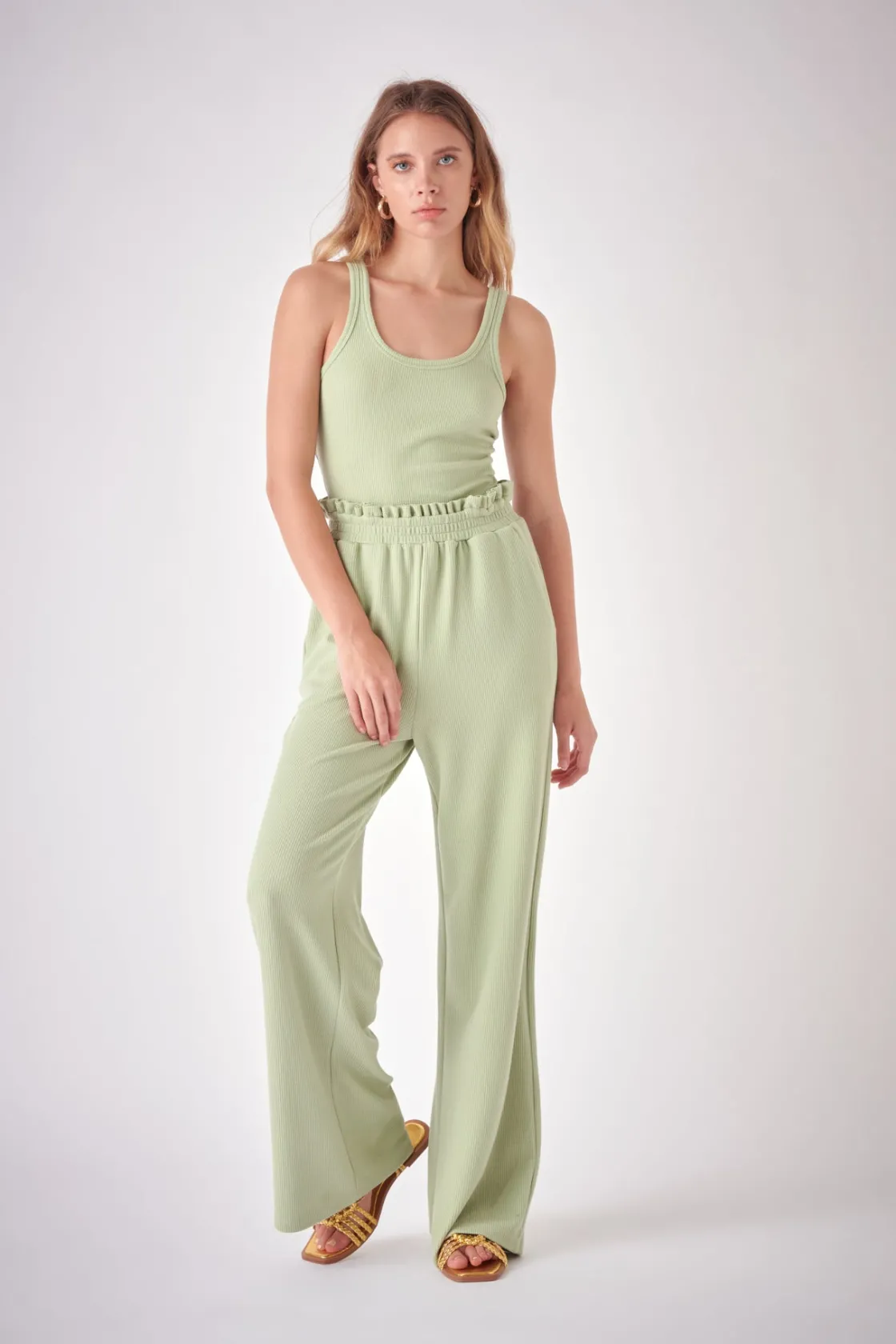 free_the_roses___ruffled__3-1.webp FREE THE ROSES Pants | Tops*- Ruffled Wide Knit Pants GREEN