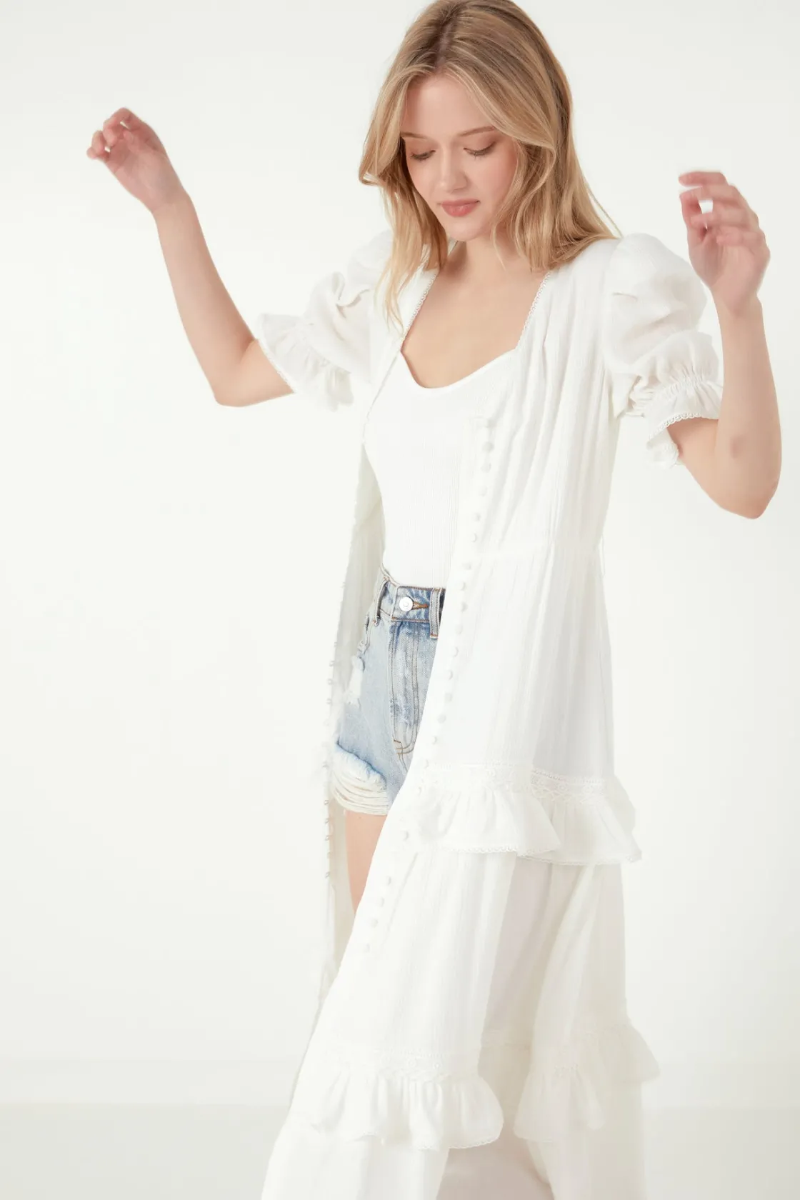 free_the_roses___ruffled__3-2.webp FREE THE ROSES Lace Dresses | White Dresses*- Ruffled Lace Trim Duster Maxi Dress WHITE