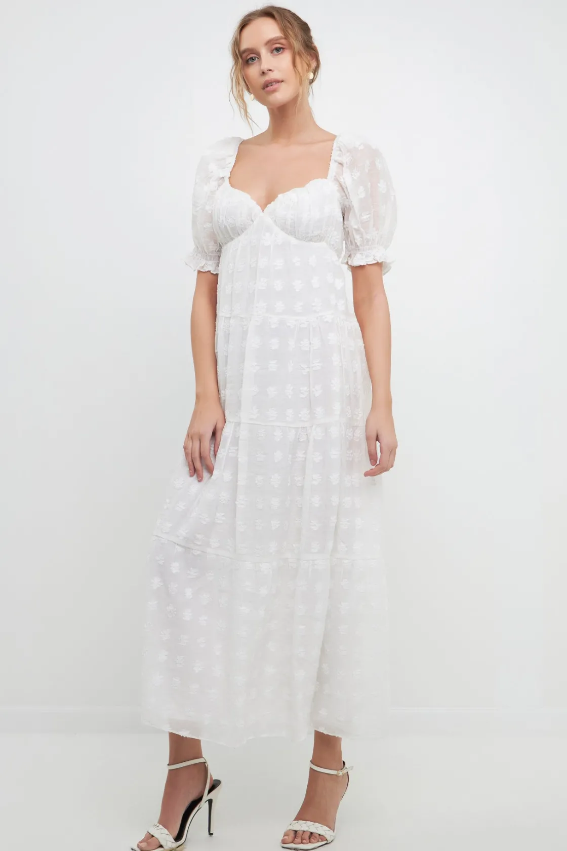 free_the_roses___sweethea_1.webp FREE THE ROSES White Dresses | Tops*- Sweetheart Tiered Short Sleeve Floral Maxi Dress WHITE