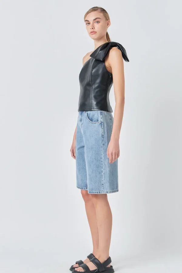 GREY LAB Tops*- Asymmetric Faux Leather Top with Bow Tie BLACK