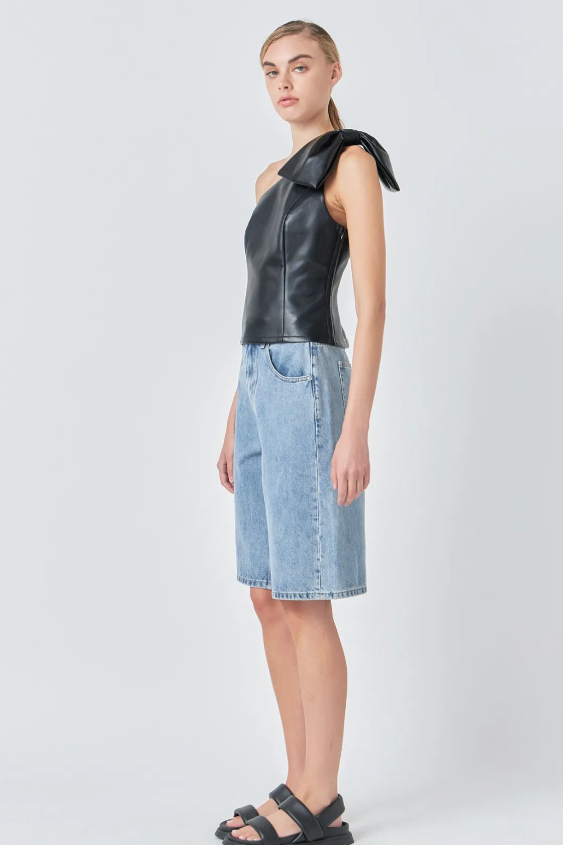 grey_lab__asymmetric_faux_2.webp GREY LAB Tops*- Asymmetric Faux Leather Top with Bow Tie BLACK
