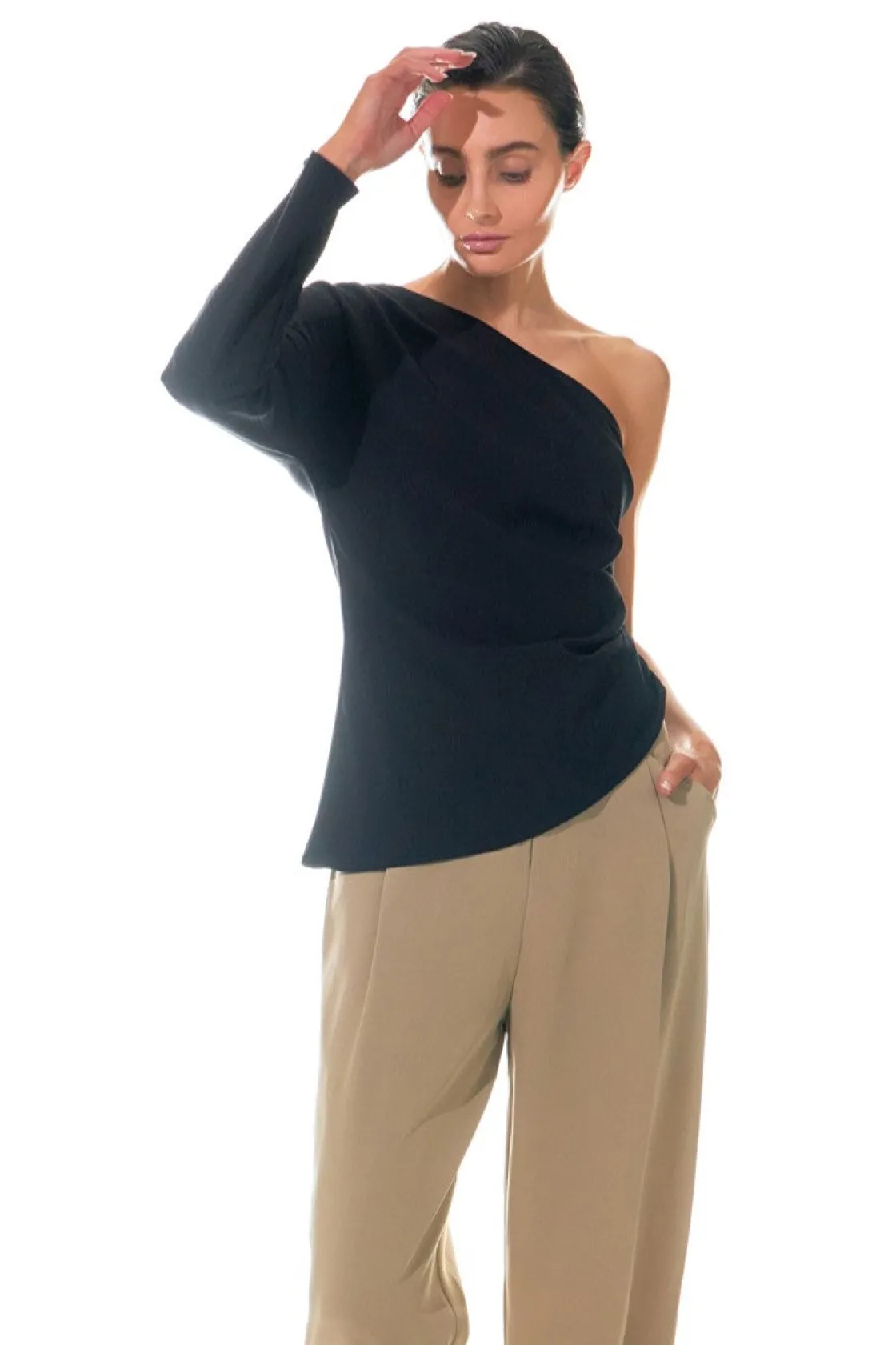 grey_lab__asymmetric_ruch_4.webp GREY LAB Tops*- Asymmetric Ruched Top