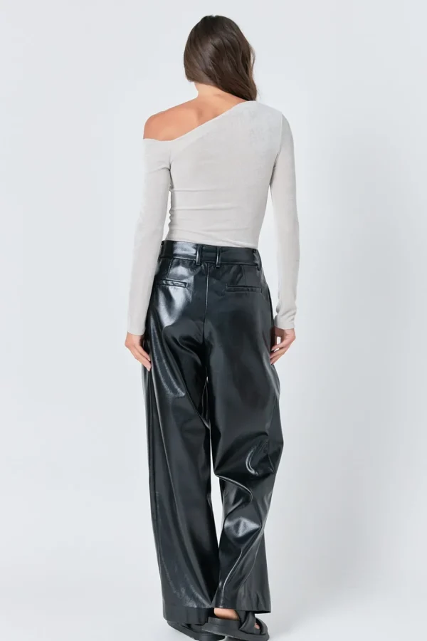 GREY LAB Tops*- Asymmetric Shoulder Top