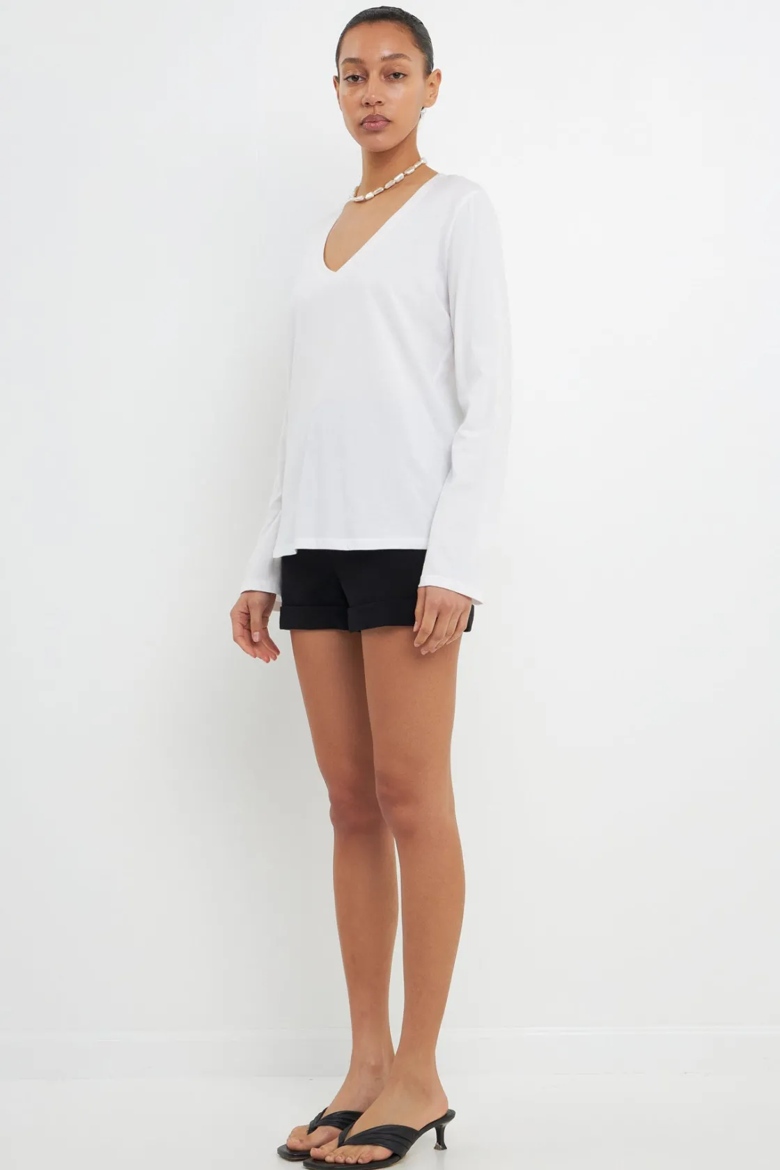 grey_lab__classic_long_sl_11.webp GREY LAB Loungewear | Tops*- Classic Long Sleeve V Neck Tee
