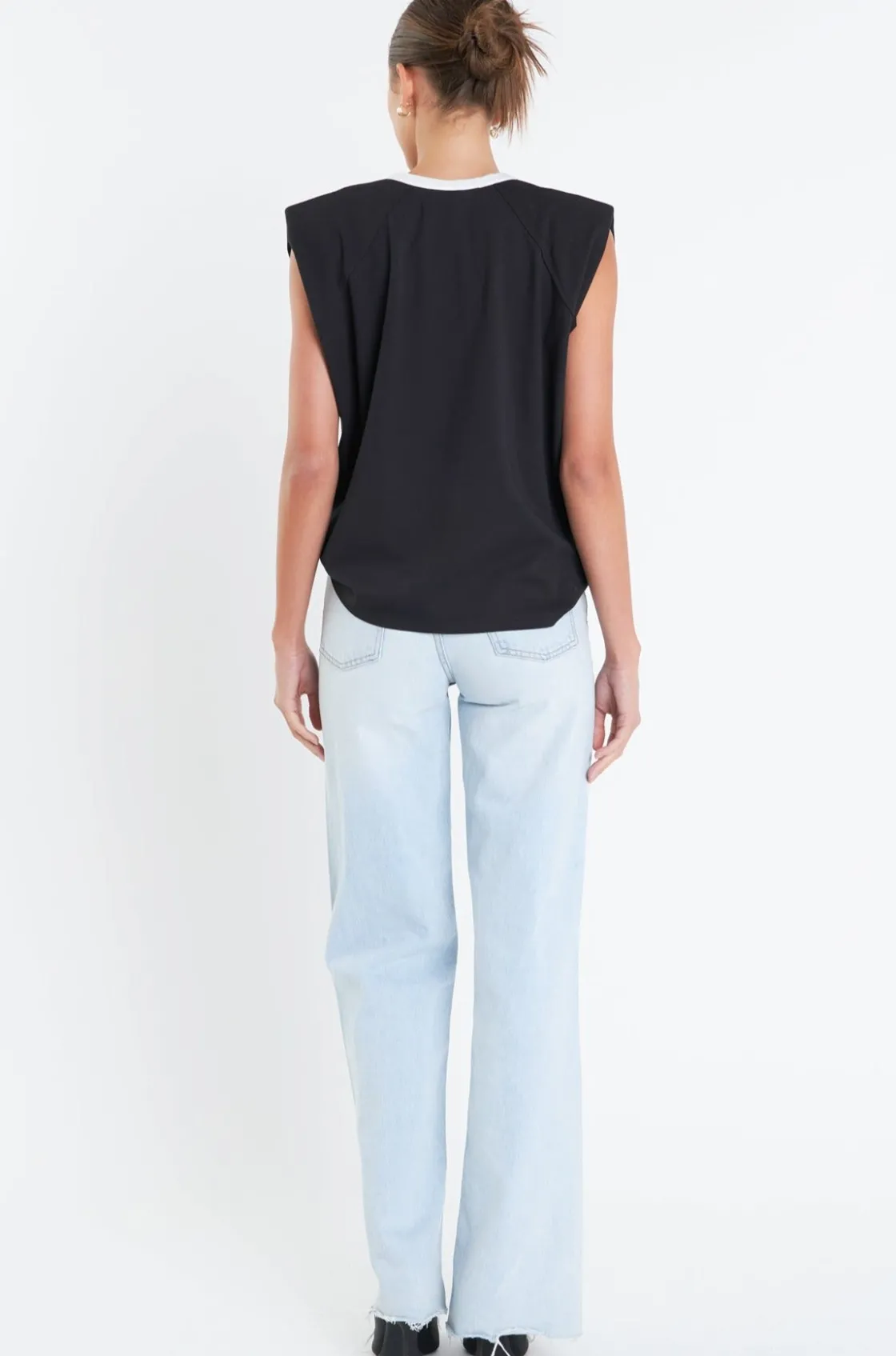grey_lab__contrast_neckli_3.webp GREY LAB Tops*- Contrast Neckline Sleeveless Top BLACK