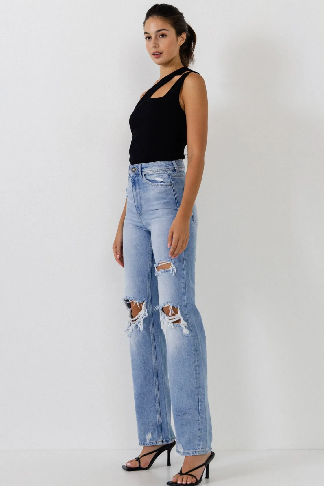 grey_lab__cutout_detail_t_7.webp GREY LAB Tops*- Cut-Out Detail Tank Top