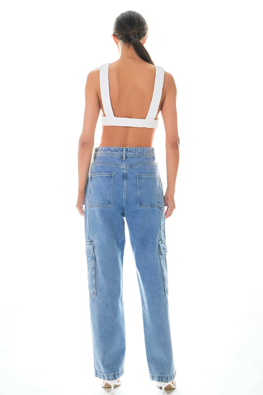 grey_lab__elastic_band_op_4.webp GREY LAB Tops*- Elastic Band Open Back Crop Top
