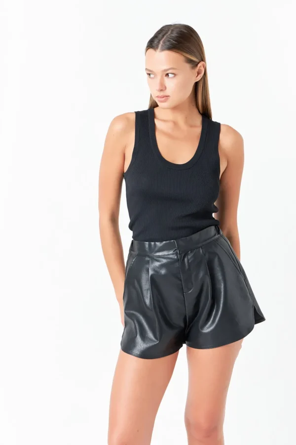 GREY LAB Shorts & Skorts | Tops*- Faux Leather Shorts with Pleated Detail