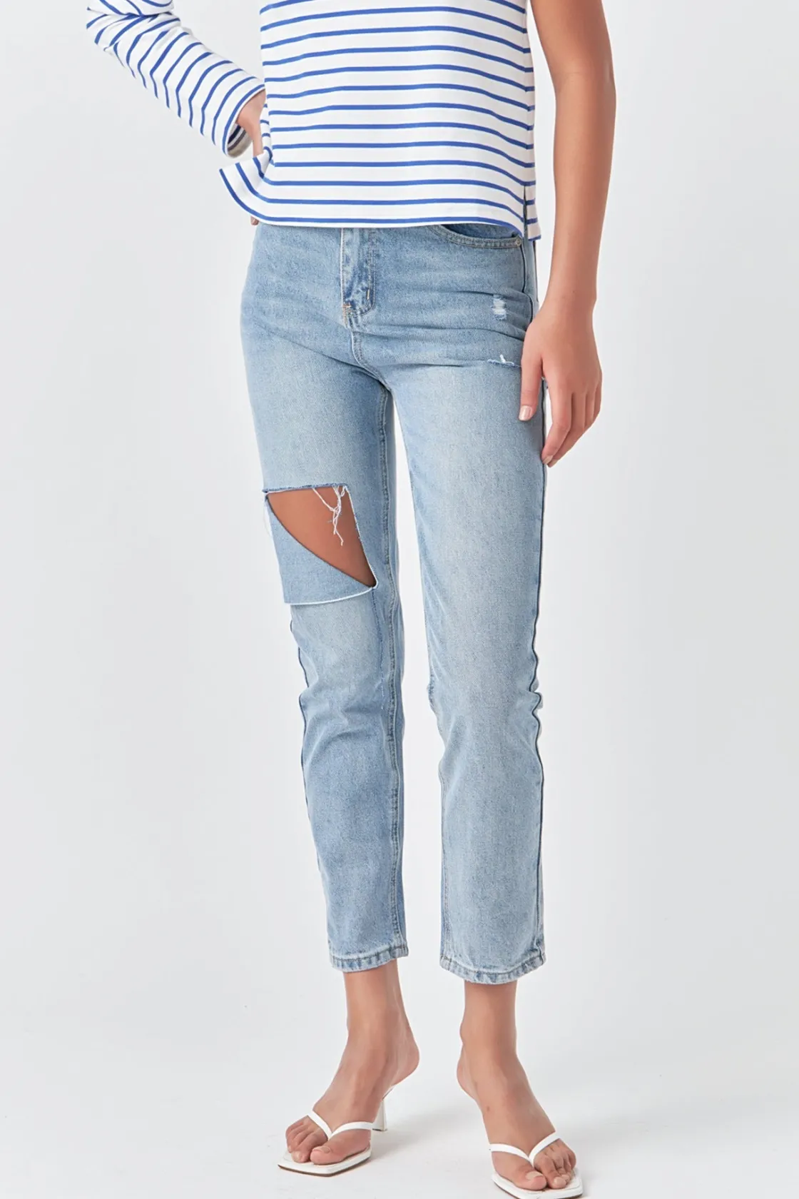 grey_lab__high_waist_ripp_6.webp GREY LAB Denim | Tops*- High Waist Ripped Jeans