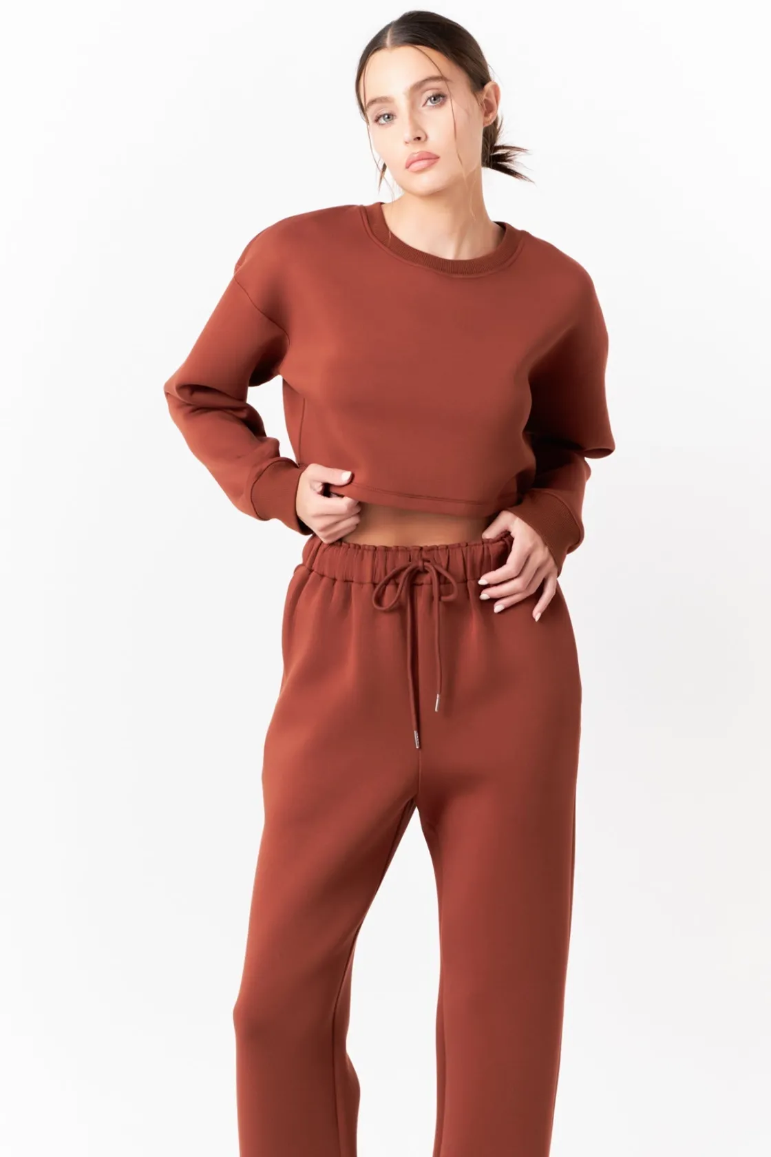 grey_lab__loungewear_crop_14.webp GREY LAB Loungewear | Matching Sets*- Loungewear Cropped Sweatshirt
