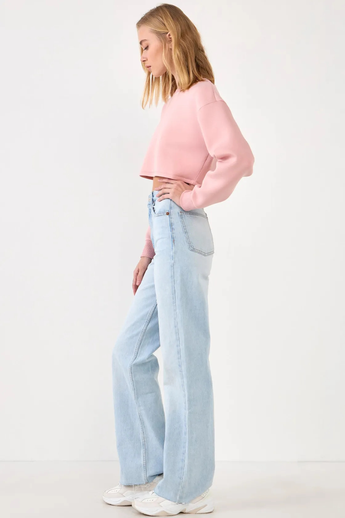 grey_lab__loungewear_crop_22.webp GREY LAB Loungewear | Matching Sets*- Loungewear Cropped Sweatshirt