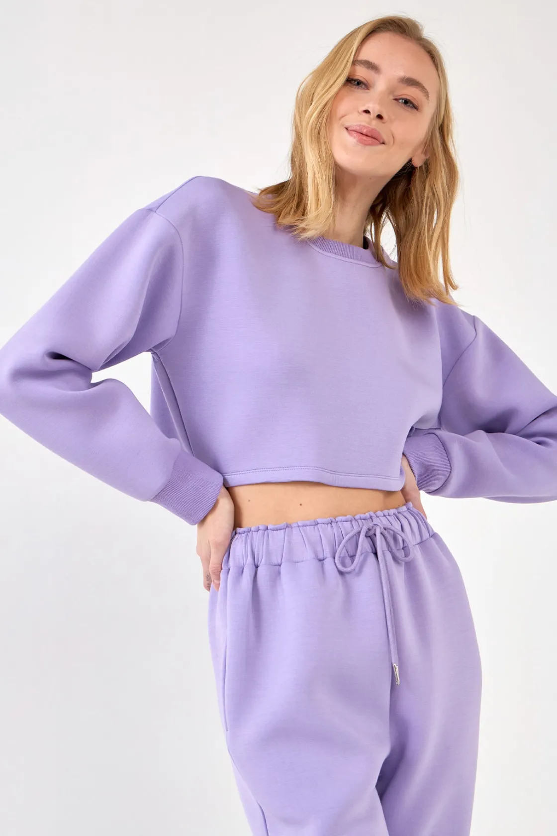 grey_lab__loungewear_crop_34.webp GREY LAB Loungewear | Matching Sets*- Loungewear Cropped Sweatshirt