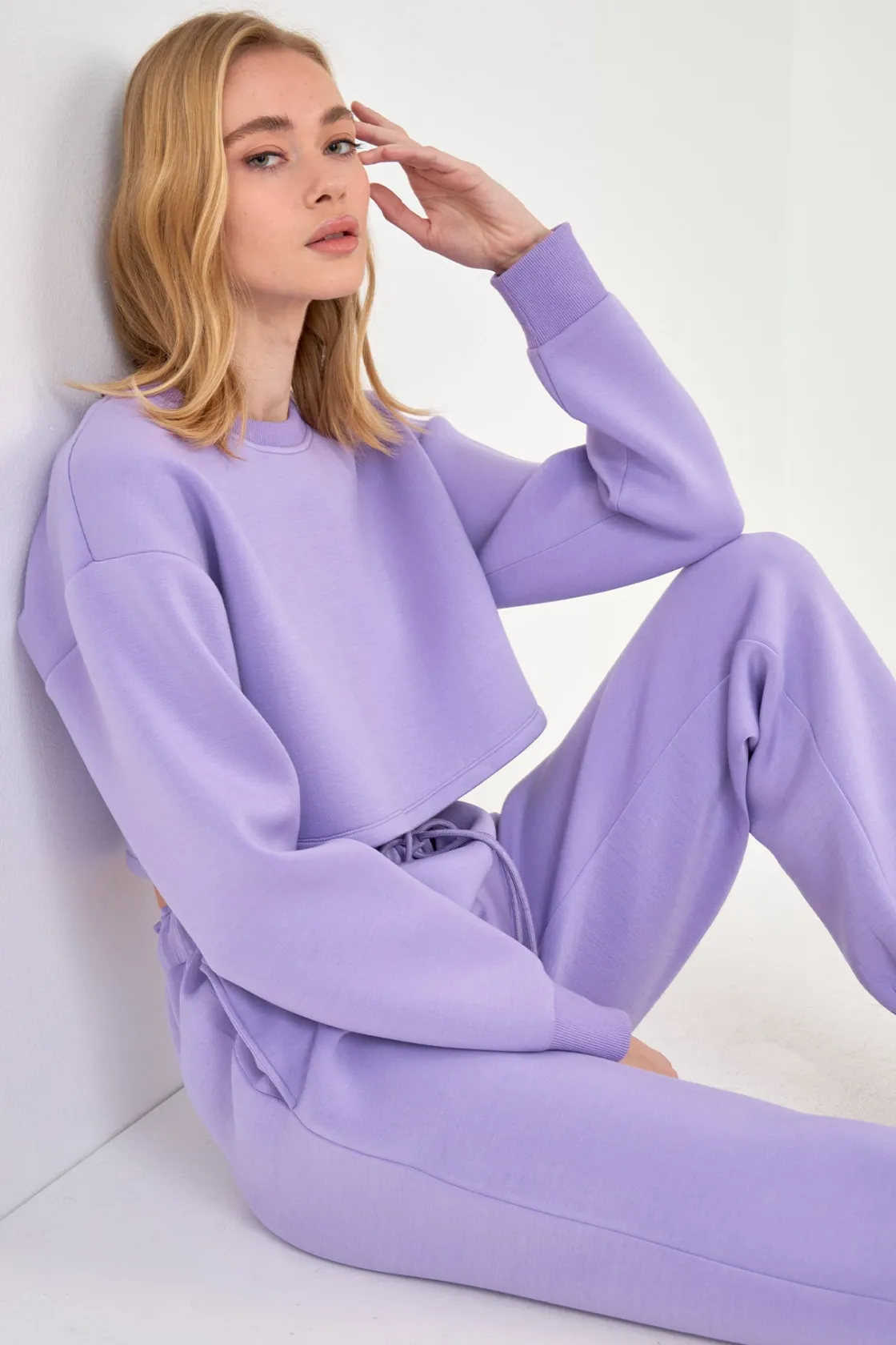 grey_lab__loungewear_crop_36.webp GREY LAB Loungewear | Matching Sets*- Loungewear Cropped Sweatshirt