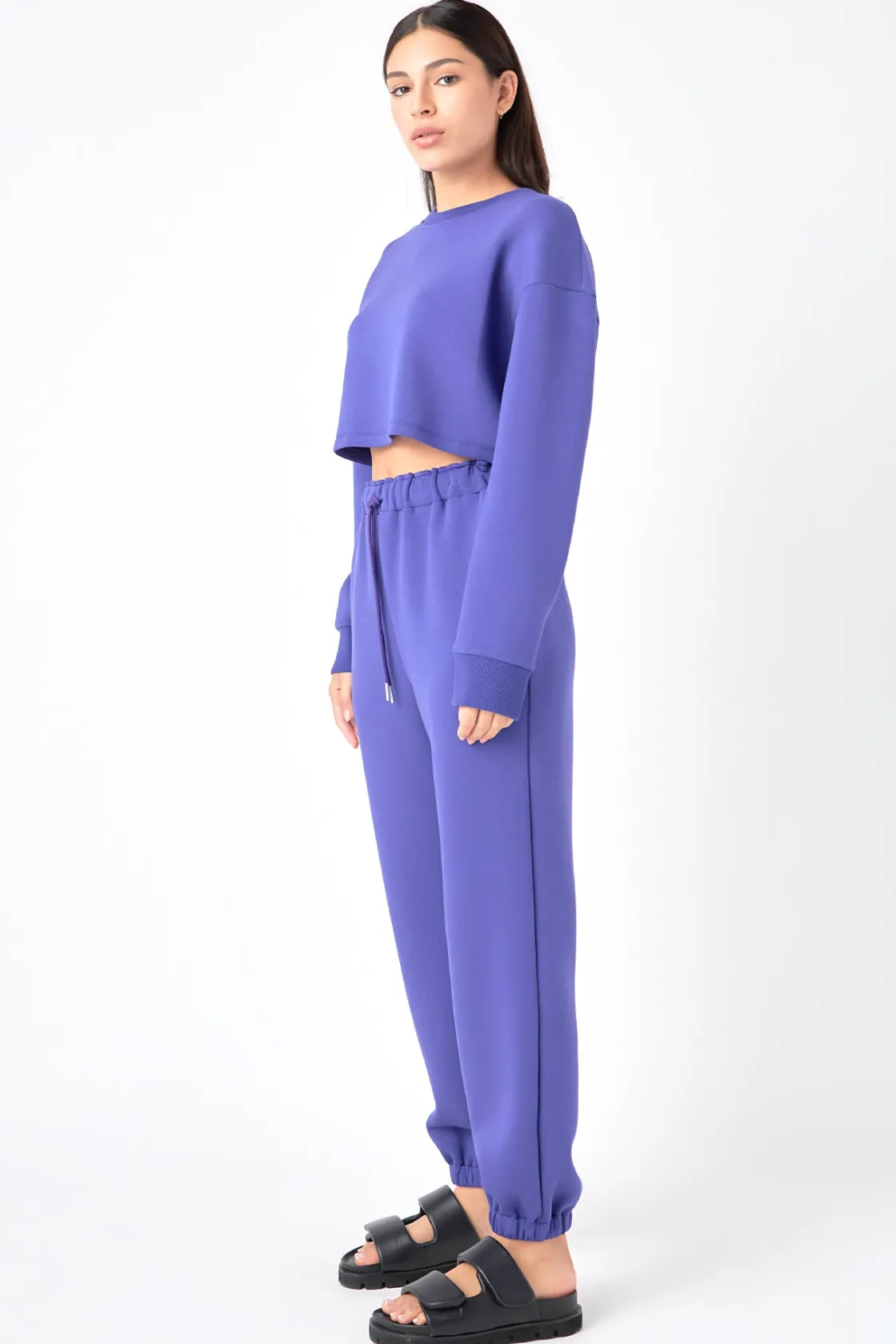 grey_lab__loungewear_crop_47.webp GREY LAB Loungewear | Matching Sets*- Loungewear Cropped Sweatshirt