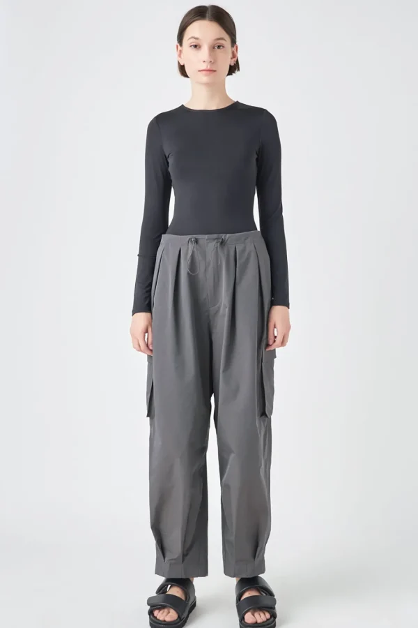 GREY LAB Pants | Tops*- Low Waisted Pleated Cargo Pants