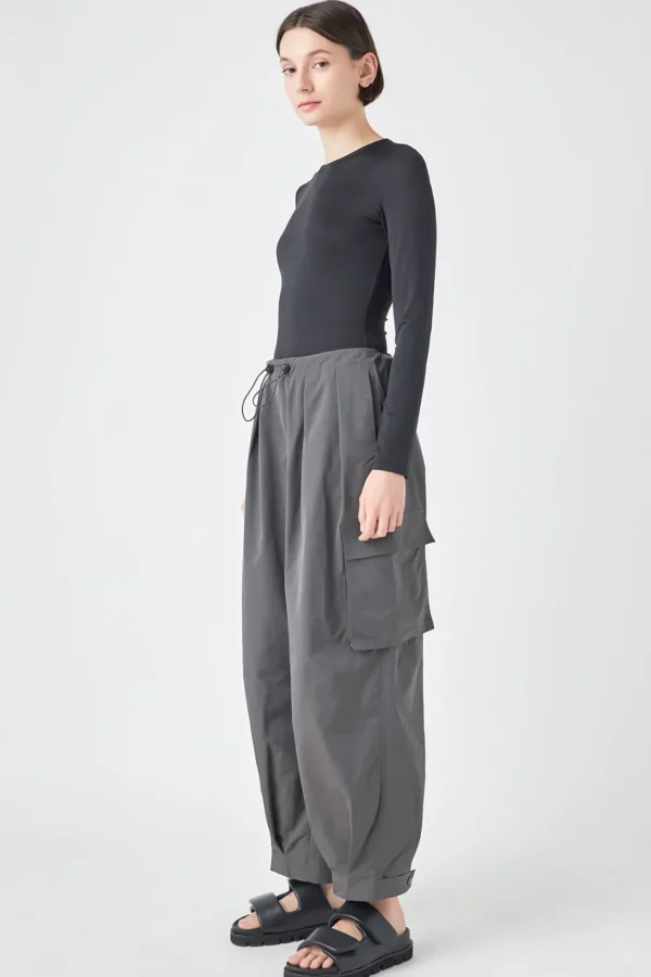 GREY LAB Pants | Tops*- Low Waisted Pleated Cargo Pants