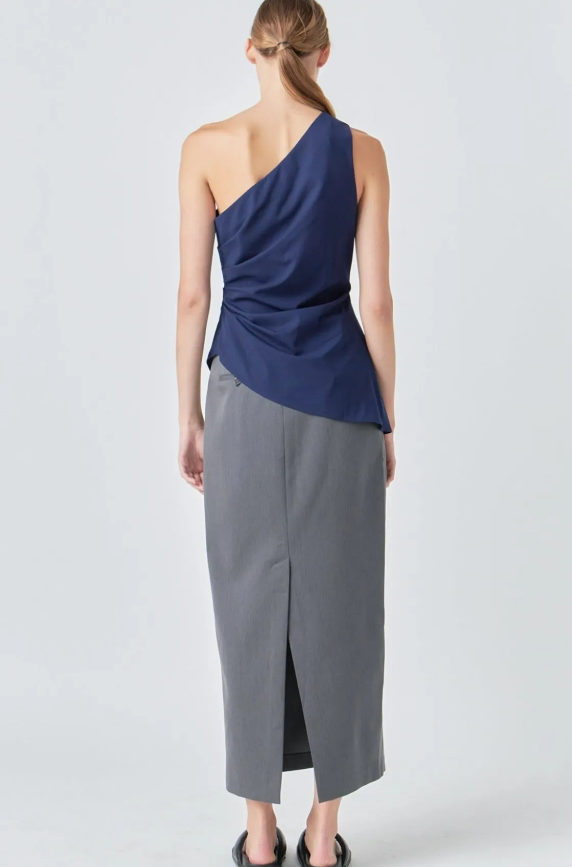 grey_lab__one_shoulder_ru_8.webp GREY LAB Tops*- One Shoulder Ruched Top