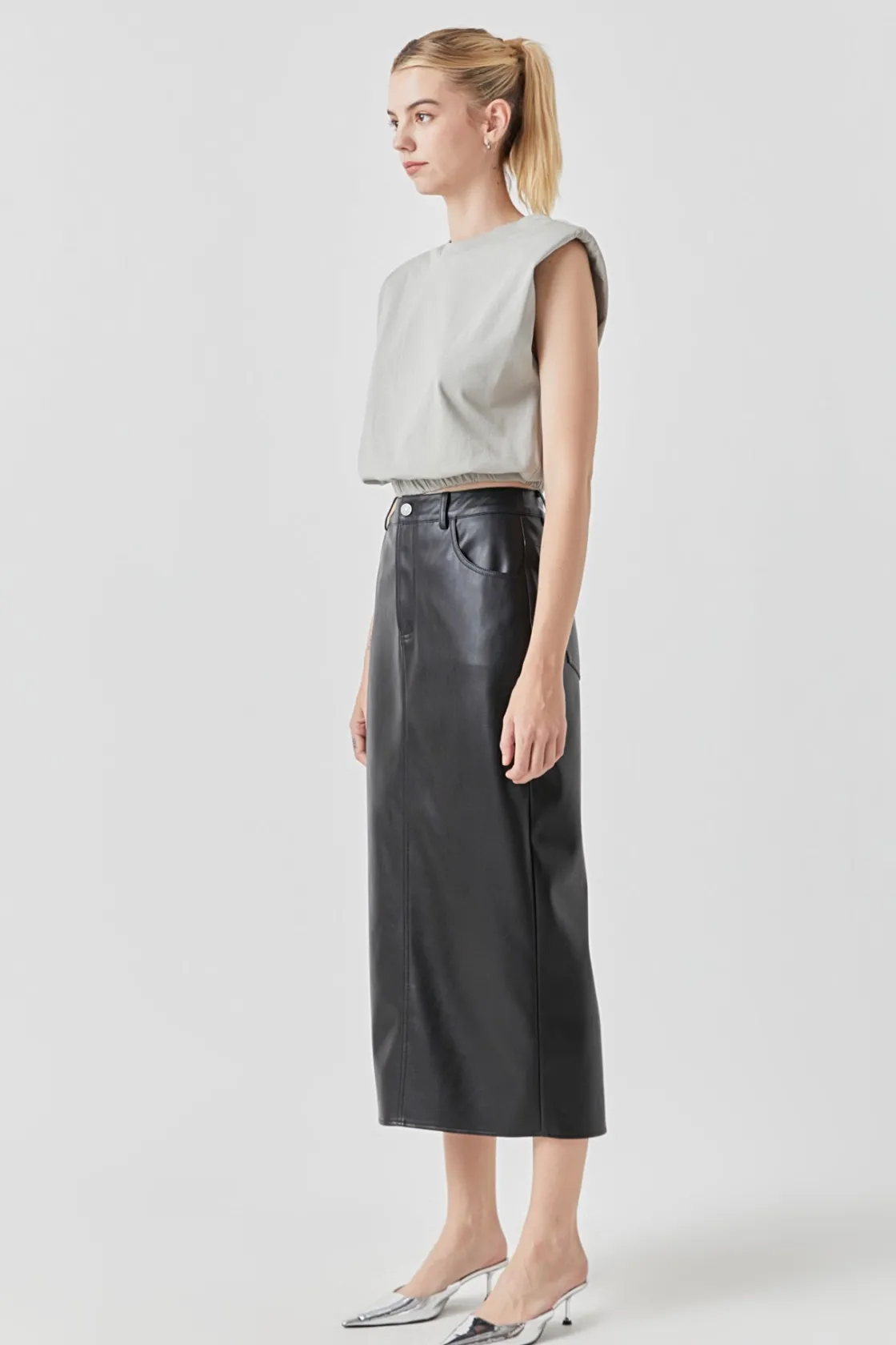 grey_lab__open_back_cropp_3.webp GREY LAB Tops*- Open Back Cropped Top
