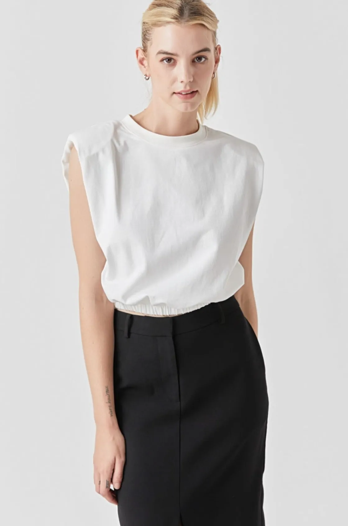 grey_lab__open_back_cropp_9.webp GREY LAB Tops*- Open Back Cropped Top