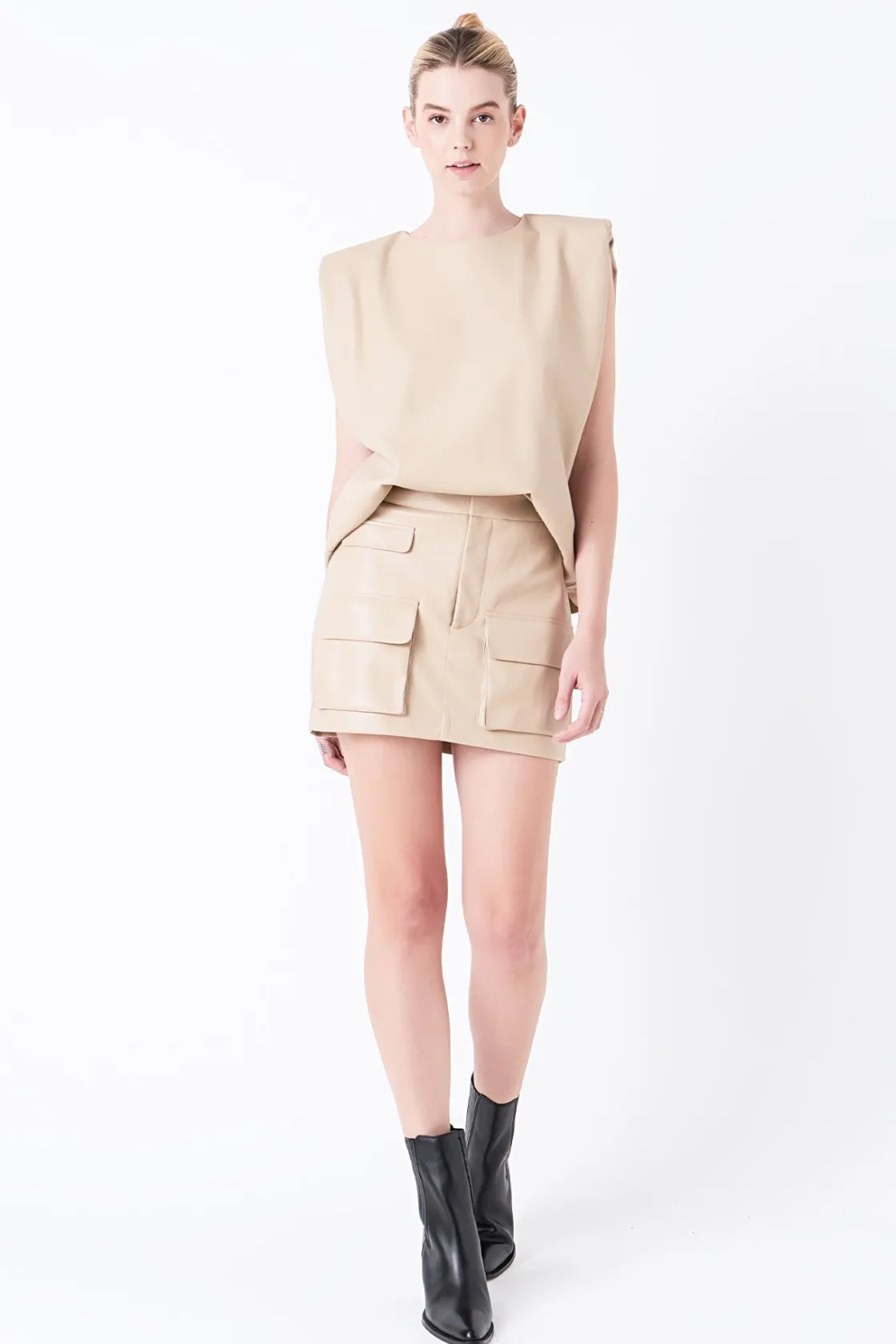 grey_lab__shoulder_padded_6.webp GREY LAB Matching Sets | Tops*- Shoulder Padded Faux Leather Top