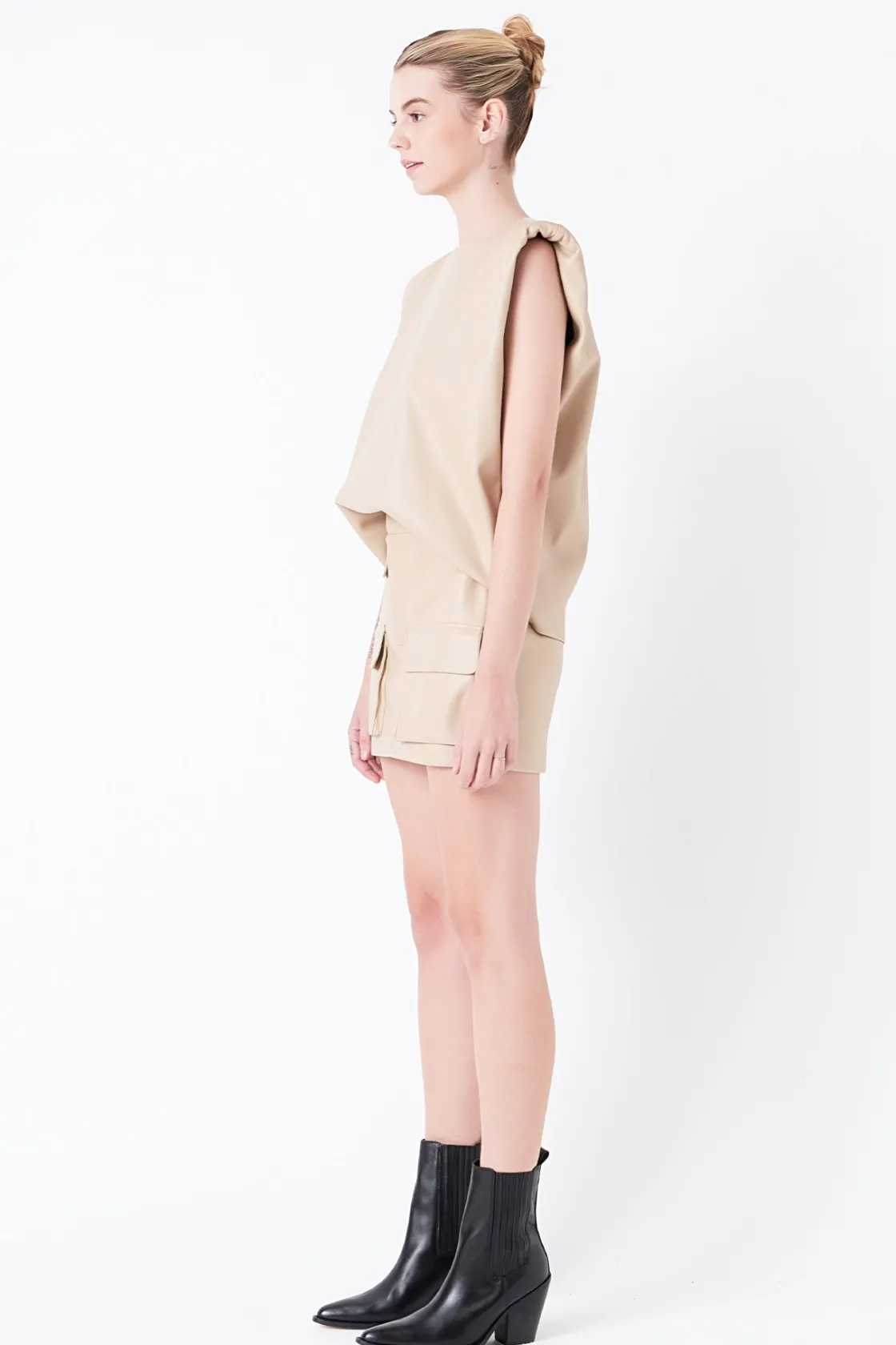 grey_lab__shoulder_padded_8.webp GREY LAB Matching Sets | Tops*- Shoulder Padded Faux Leather Top